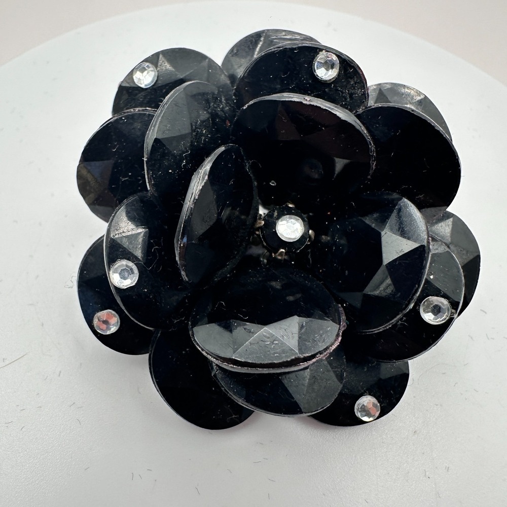 Vintage Y2K Black Floral Beaded Brooch Pin Women's Retro Fashion Jewelry